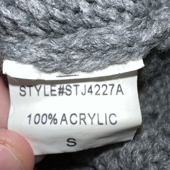 Rehab Woven Tunic Sweater - Picture 10 of 10